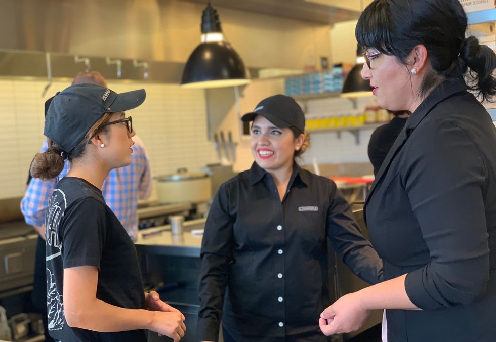 chipotle-education-benefits-pay-employees-college-tuition-work-it-daily