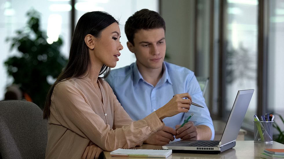 Executive mentors an intern