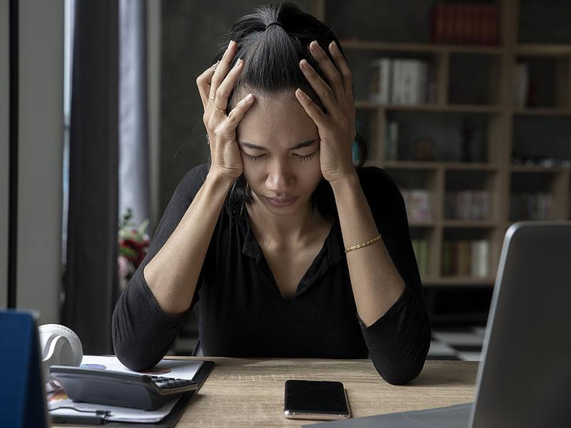 Frustrated job seeker stresses out after a few mistakes derail her search.