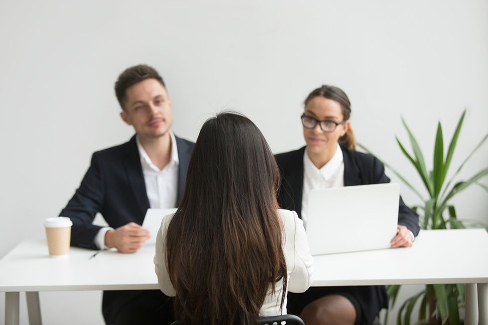 5 Red Flags Employers Watch For In Job Interviews - Work It Daily