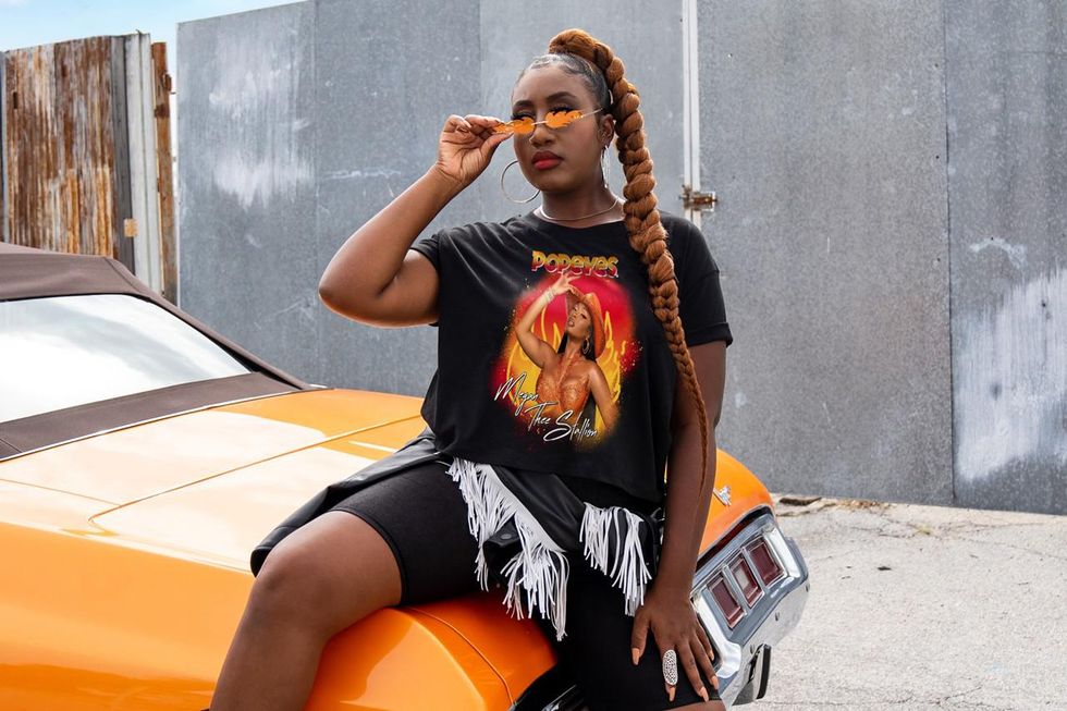 https://hypebeast.com/2021/12/popeyes-megan-thee-stallion-hottie-sauce-merch-drop-3