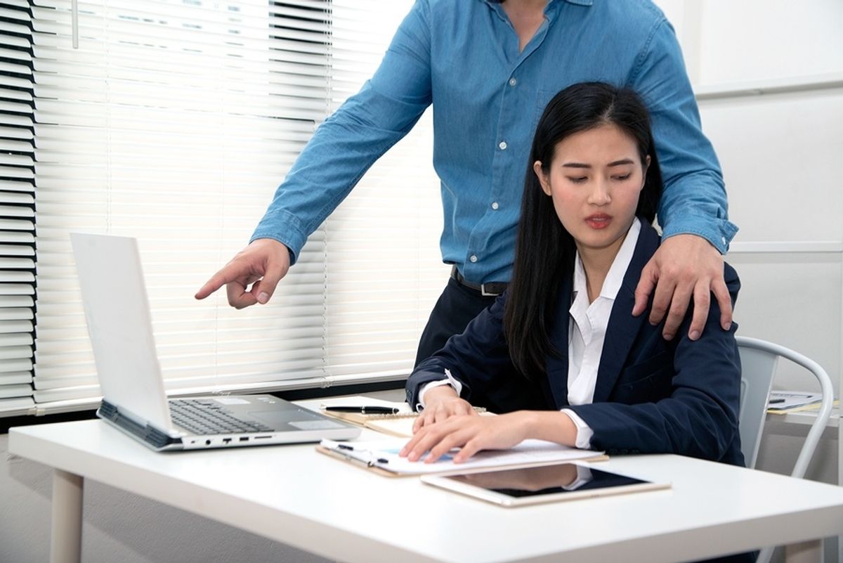 physical-harassment-work-it-daily