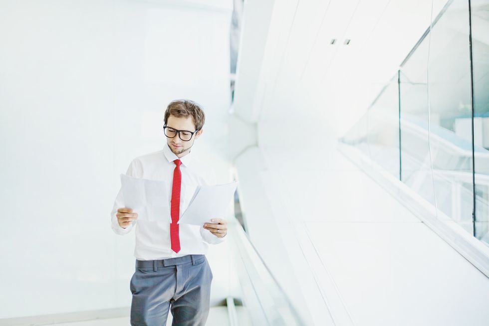 4 Things Employers Look For In LinkedIn And Resume Comparison