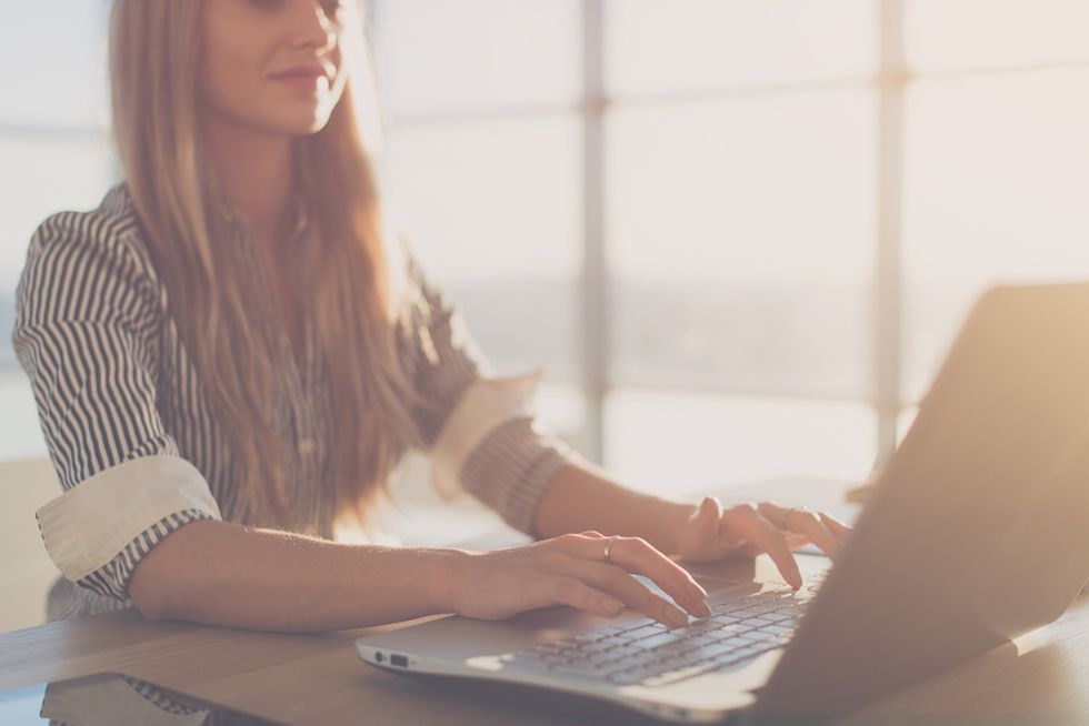 4 Cover Letter Hacks That Will Help You Stand Out