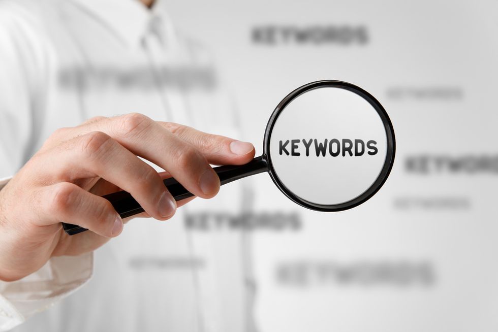 How Do You Choose The Keywords In Your LinkedIn Headline?