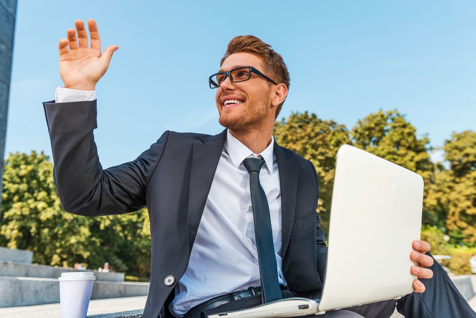 5 Smart Ways To Get Noticed On LinkedIn