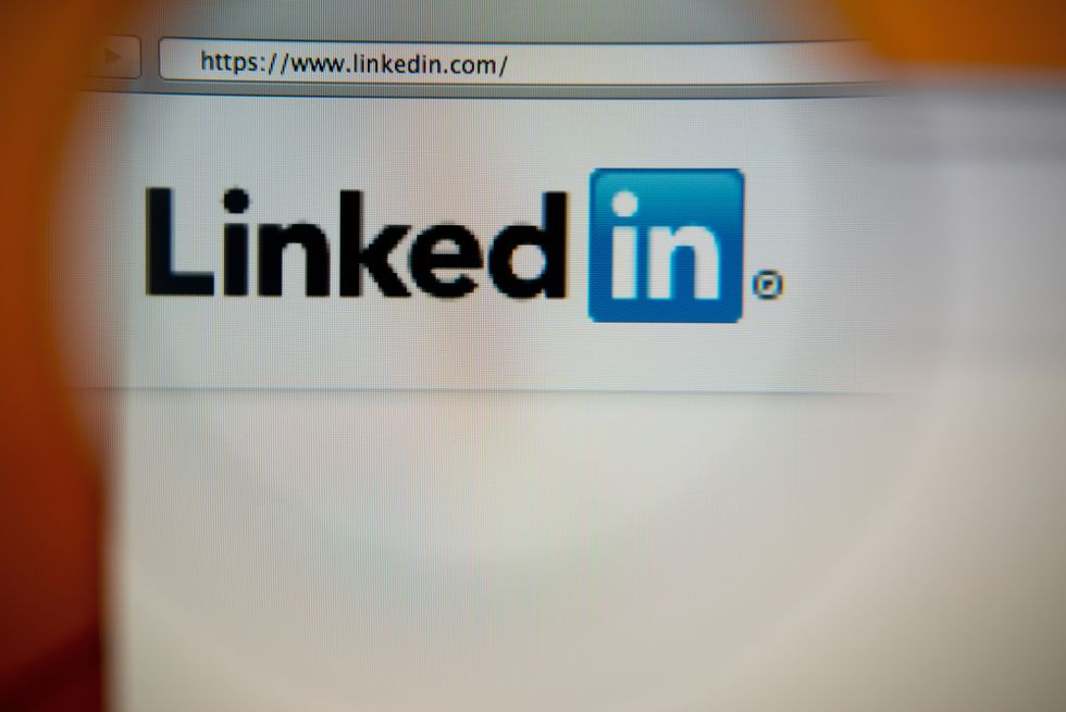 5 Ways To Optimize Your LinkedIn Profile So Recruiters Can Find You
