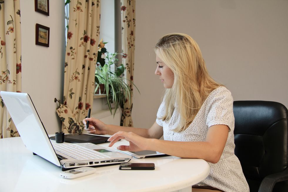 4 Tips For Finding Your Work-From-Home Dream Job