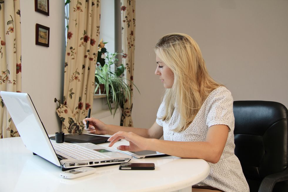 4 Tips For Finding Your Work-From-Home Dream Job