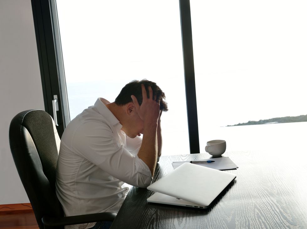 Are You Being Bullied At Work? Here's How To Deal