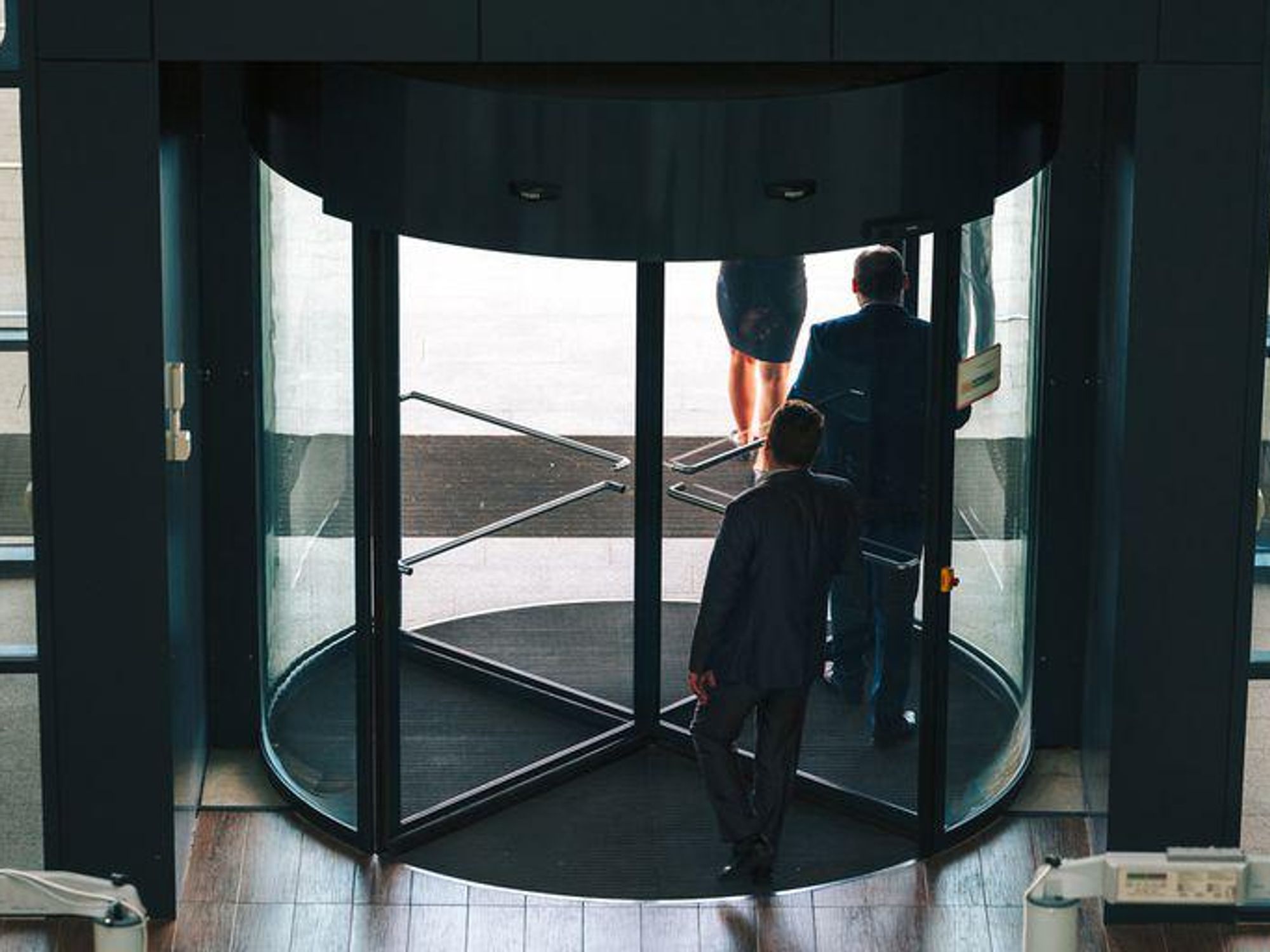 3 Ways To Retain Members Of Your High-Performing Teams