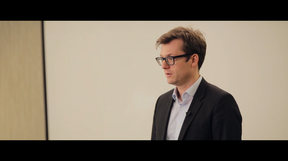 6 Ways To Deal With A Rude Colleague During Meetings