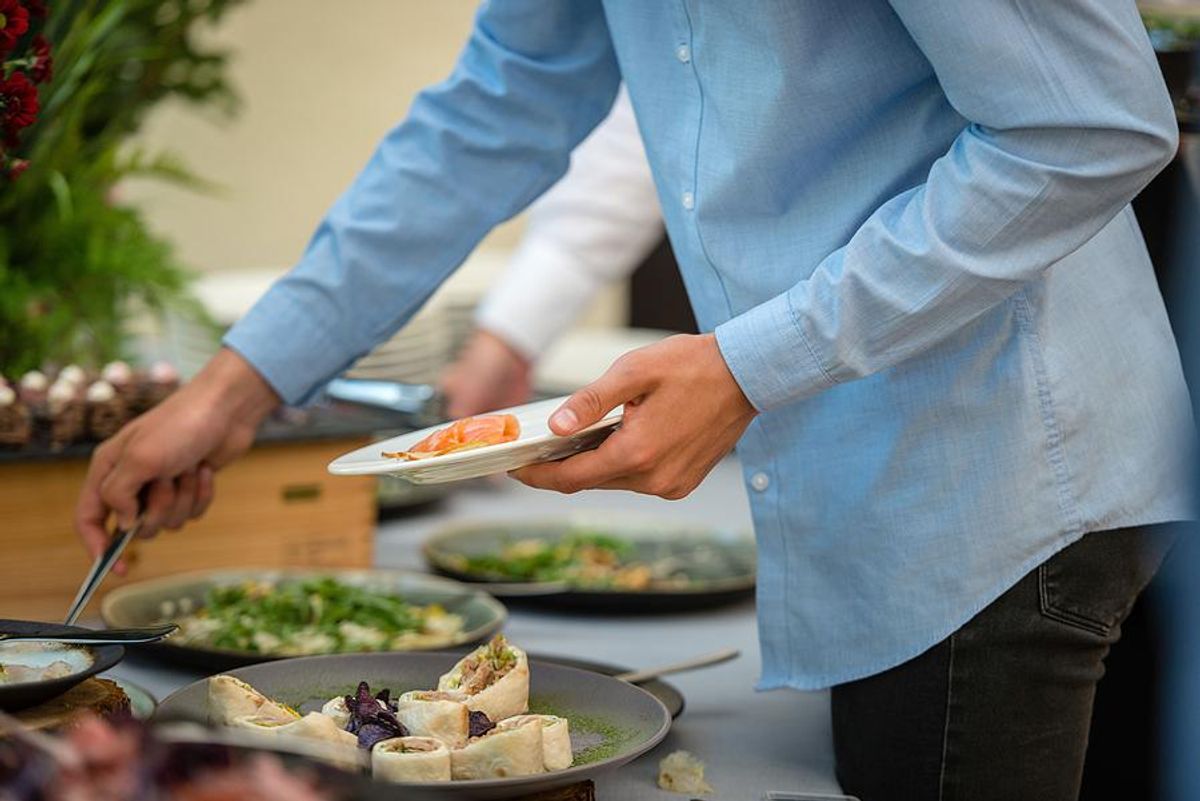 2-office-bake-off-work-it-daily