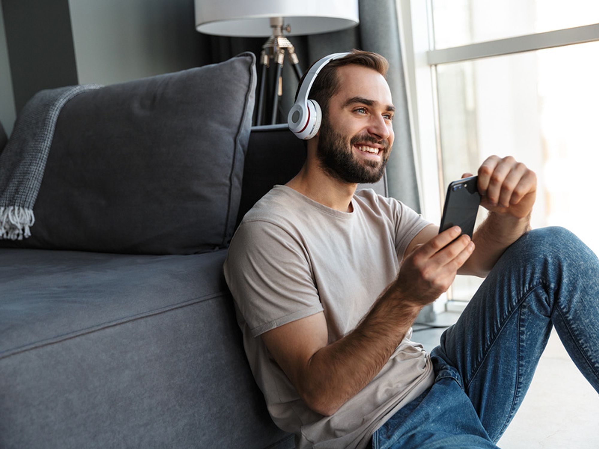 Man listens to career podcast episodes