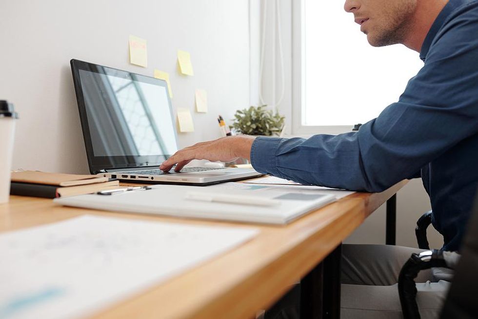 Man on laptop gets recommendations for his LinkedIn profile