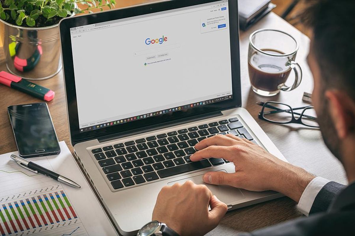 Man uses Google to search his name