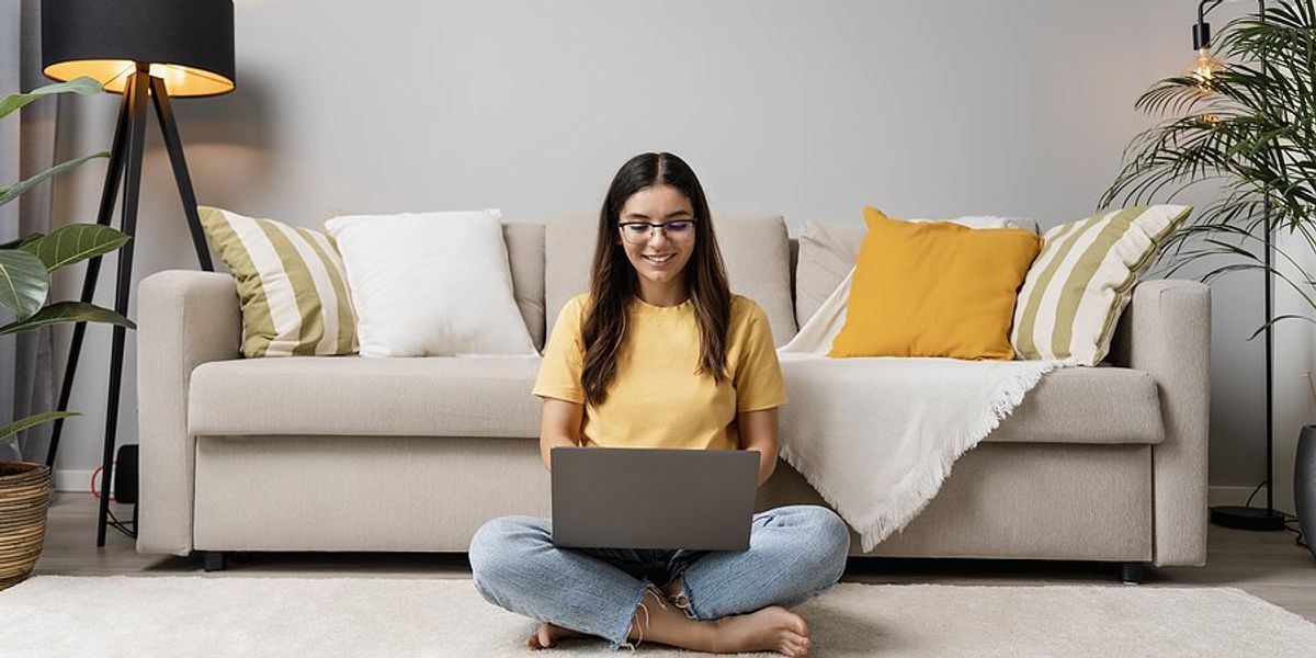 How To Get A Job As A New Grad - Work It Daily