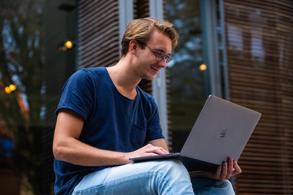 professional man using good habits on his LinkedIn profile