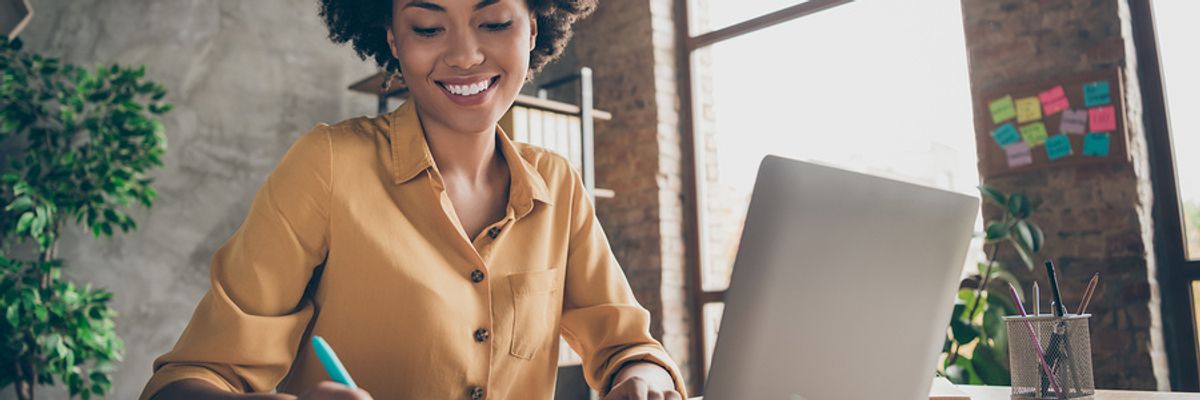 Professional woman falls in love with her job again
