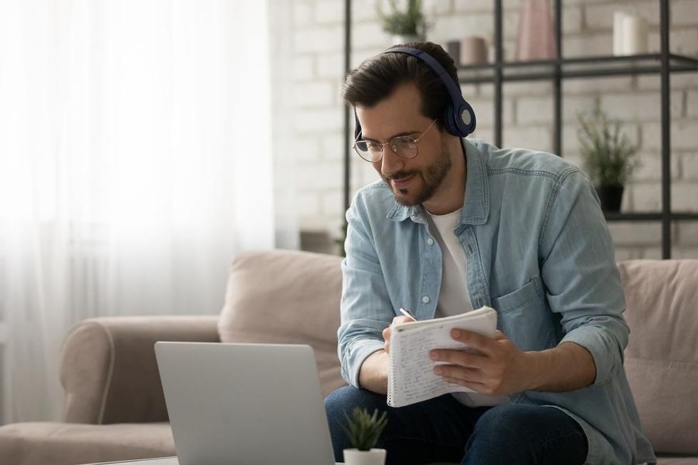 Recent college grad works an entry-level remote job