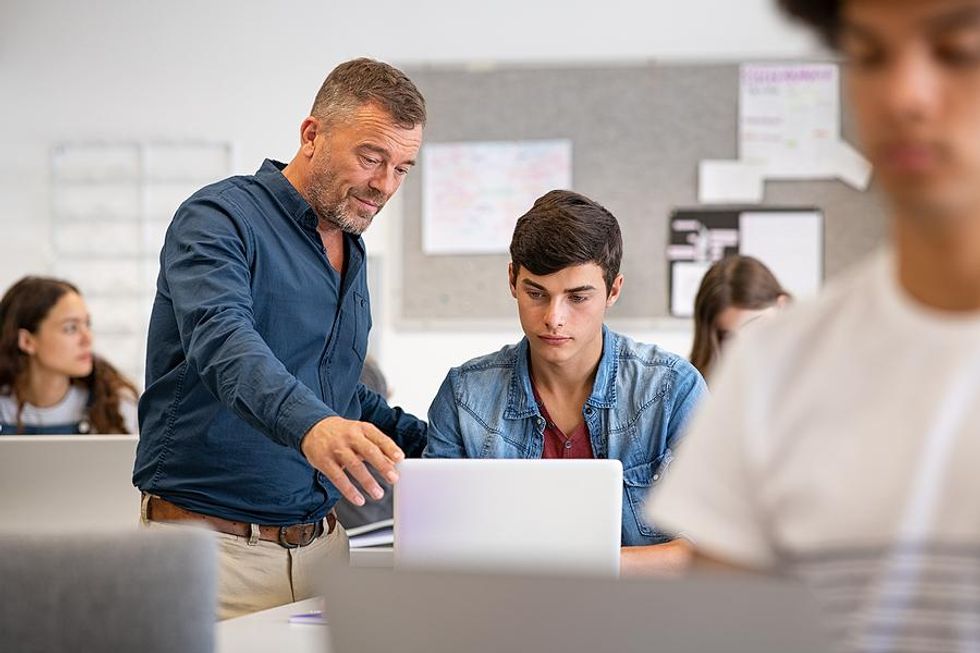 Teacher increases student engagement in his classroom