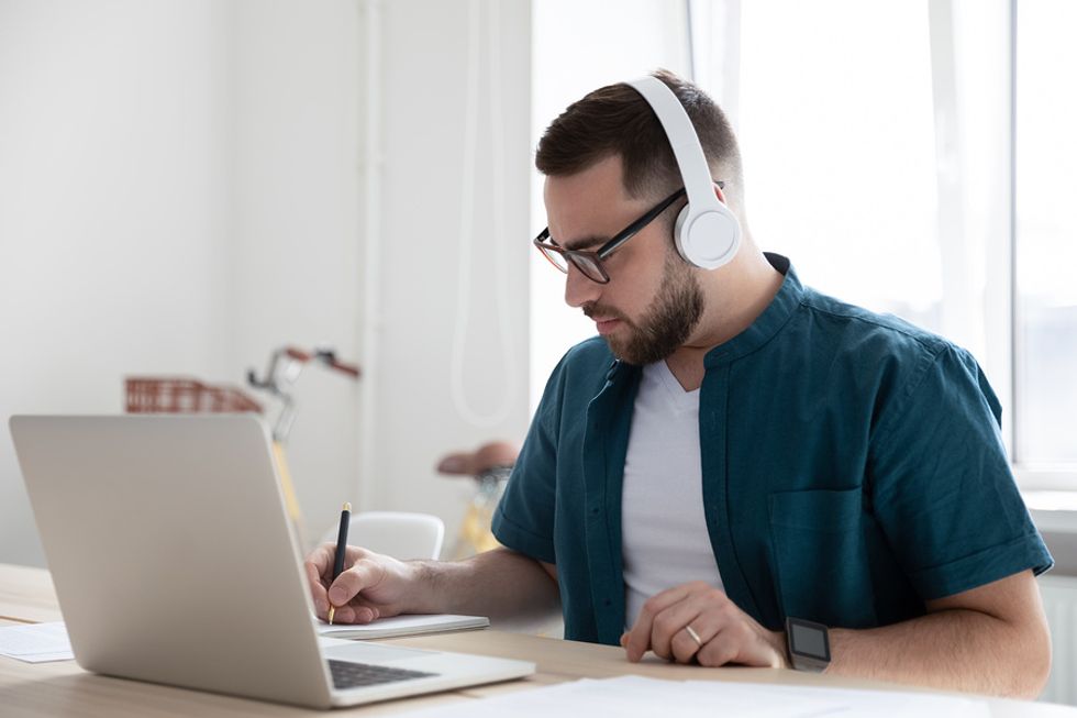 Teacher writes a disruptive cover letter during his job search