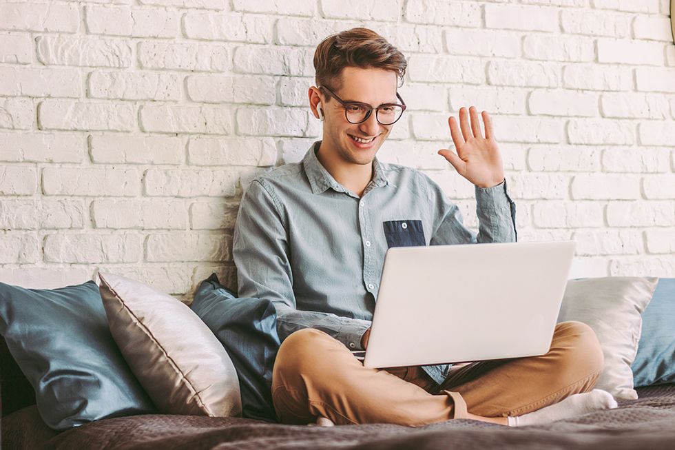 Unemployed man networks to find the name of a hiring manager