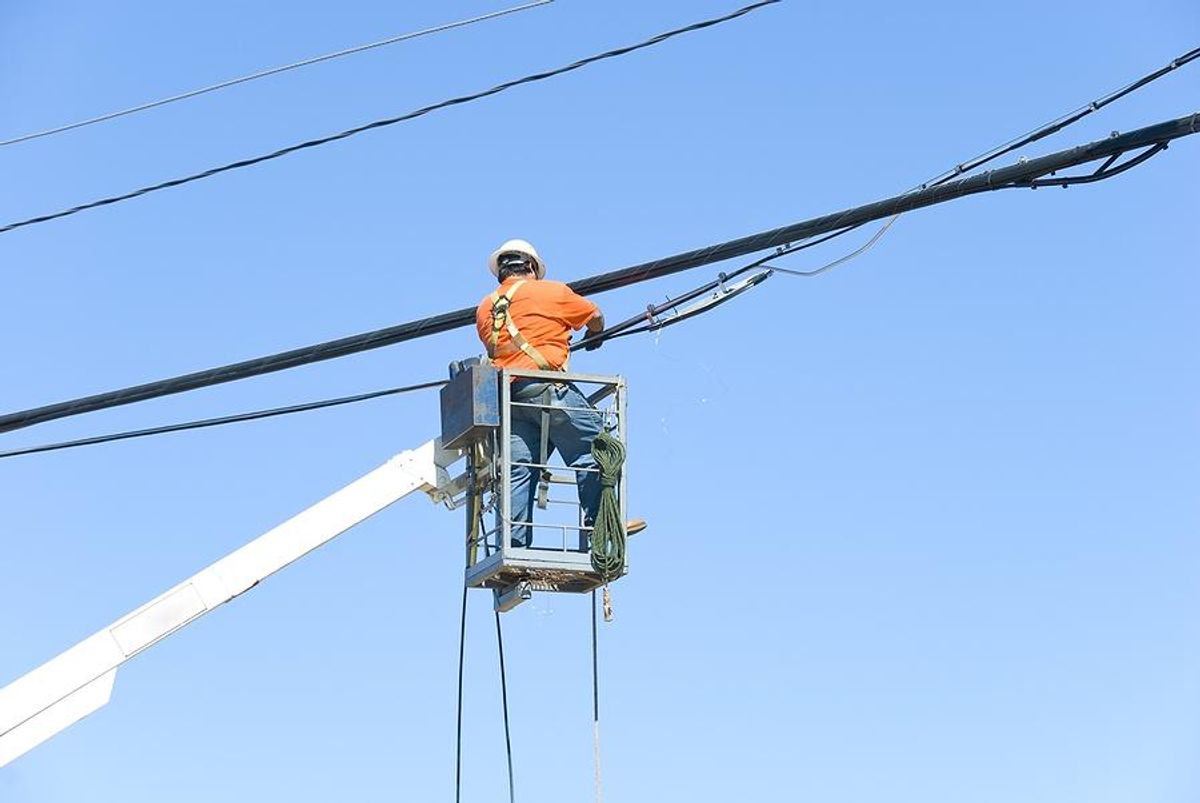 4. Utility Workers Work It Daily