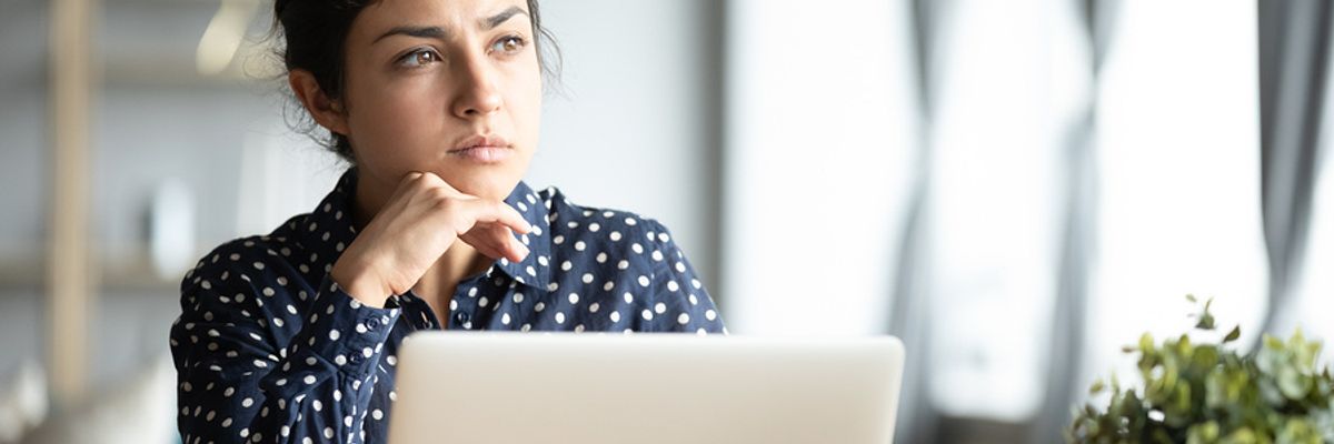 Woman conducting a job search during the coronavirus