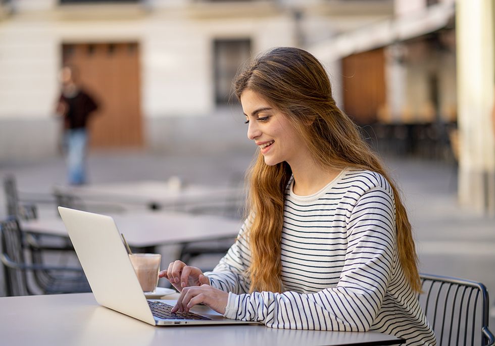 Woman goes around the ATS in her job search during COVID-19
