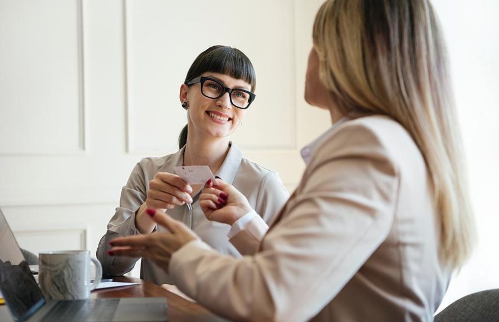 Woman goes on an informational interview to get her foot in the door at the company