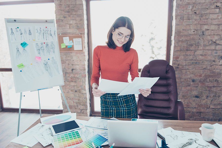 Woman manages a project in the apparel industry