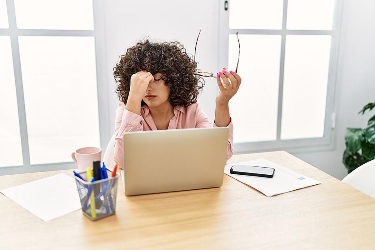 What To Do When A Co-Worker Leaves & Your Workload Increases - Work It Daily