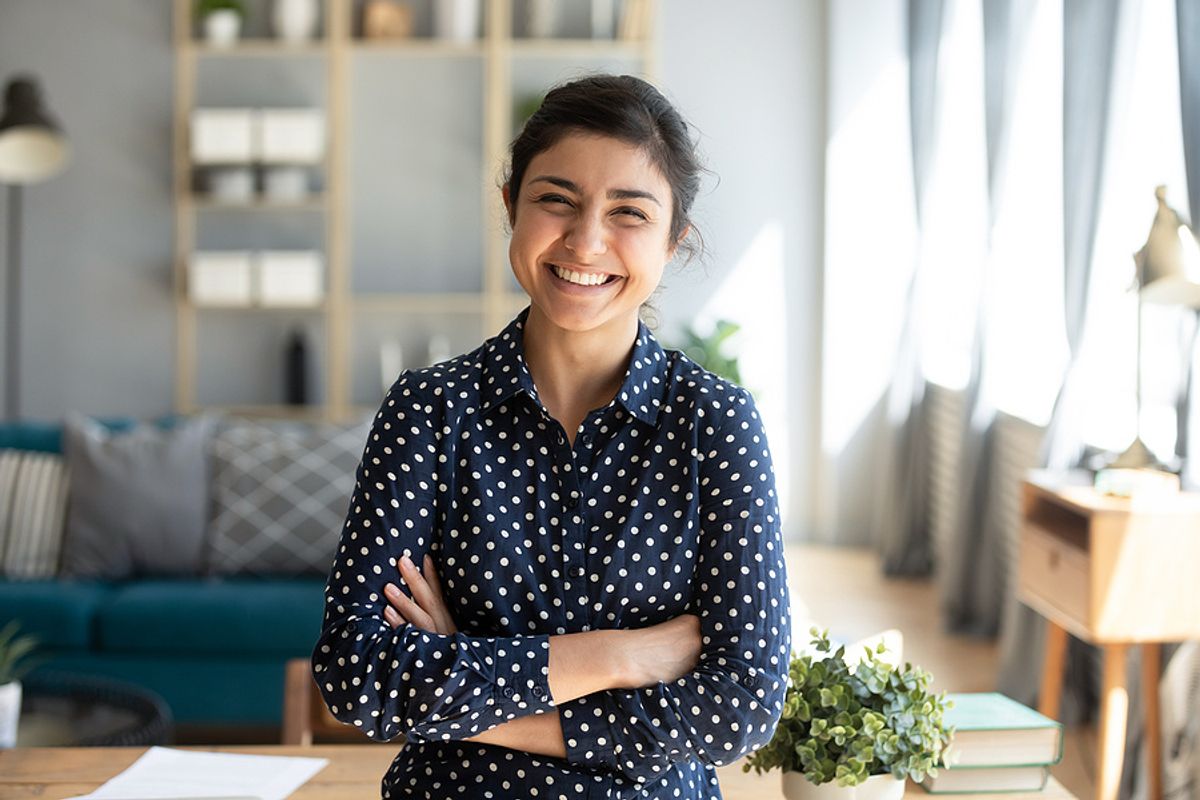 Woman successfully conducts an effective job search