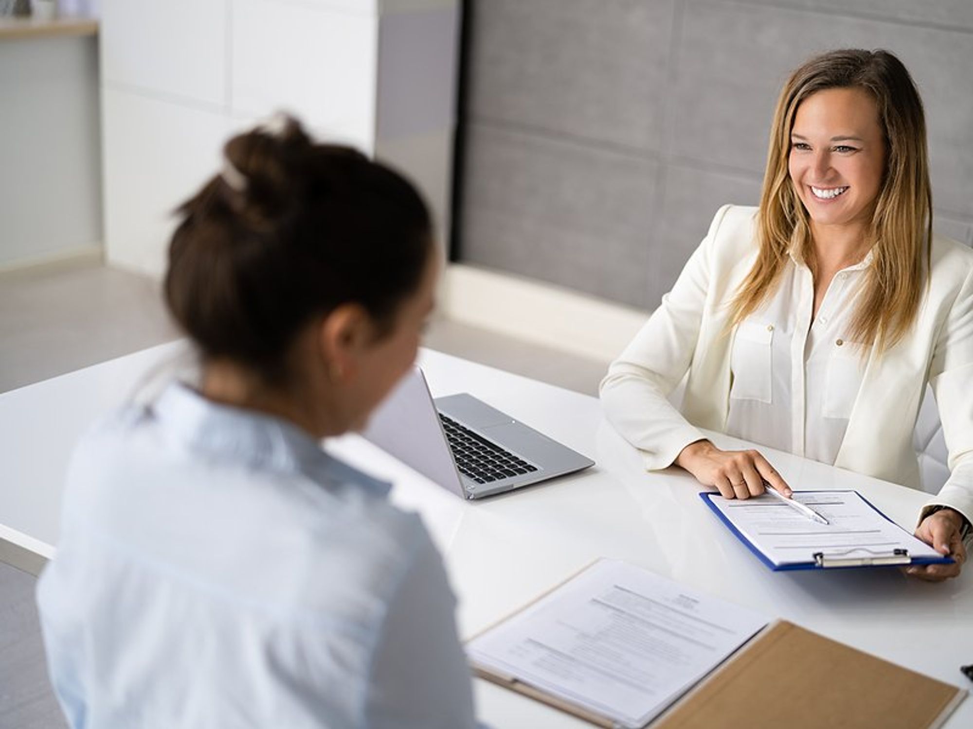 Woman treats a job interview like a sales conversation