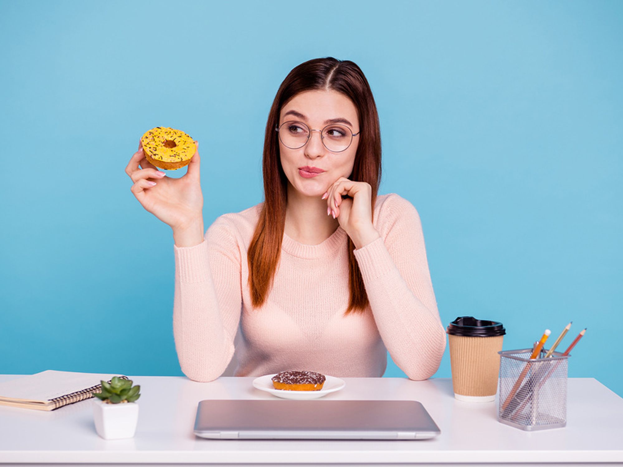 Woman tries to stop sugar cravings at work