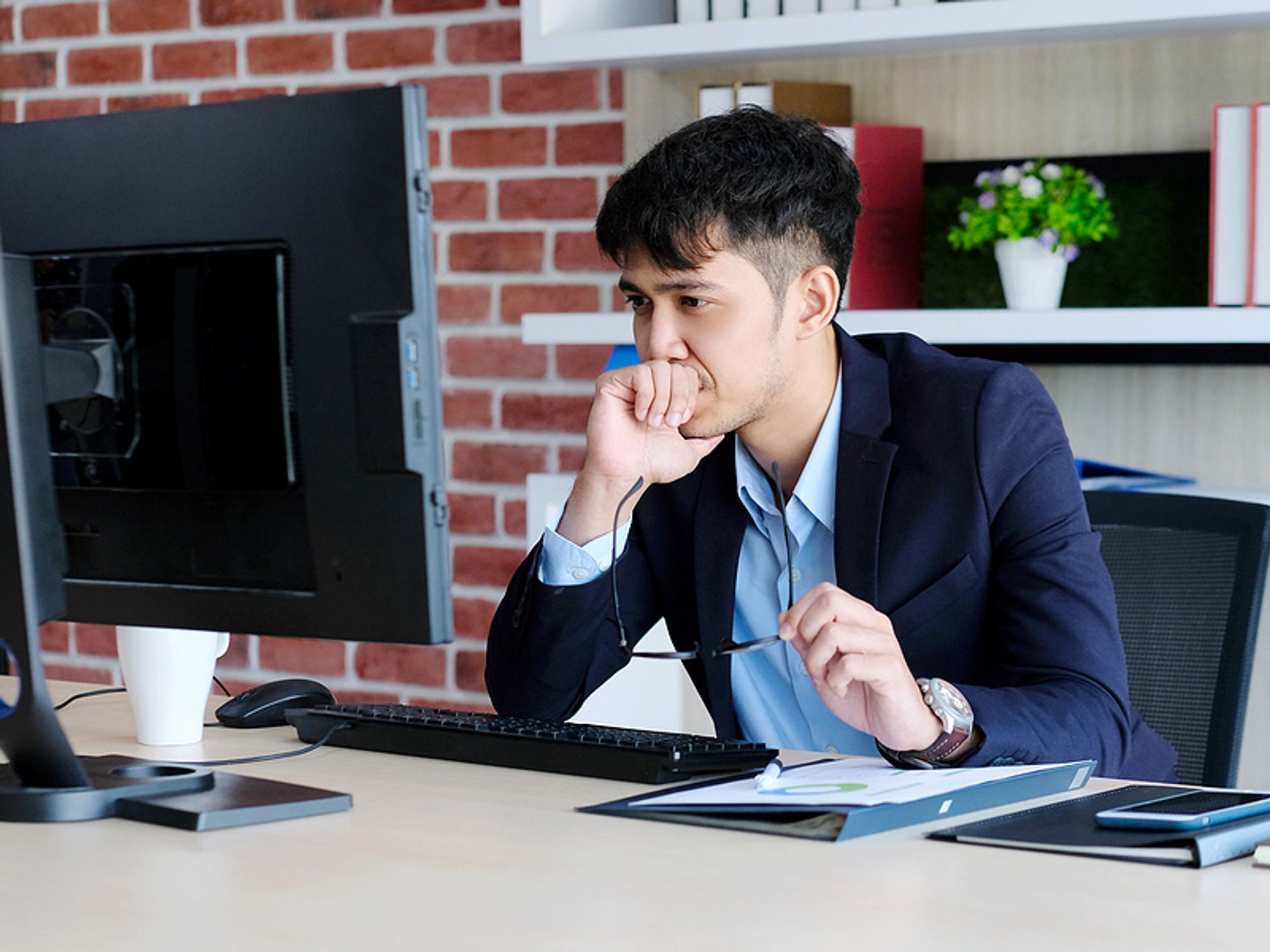 Young professional show apprehension over changing careers.
